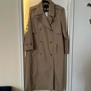 Banana Republic Tan Trench Coat size L